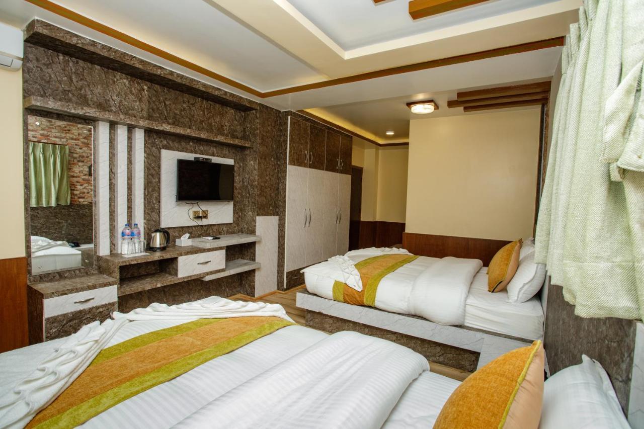 Gauri Shankar Hotel Nagarkot Exterior foto